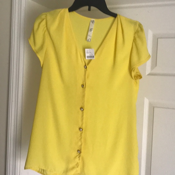 Button Front Yellow Blouse - Picture 6 of 6